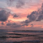 Sunset_at_Karon_Beach,_Phuket,_Thailand_4